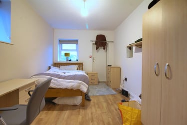 3 bed flat, Grosvenor Place, Jesmond, Newcastle, NE22RD - Image 3